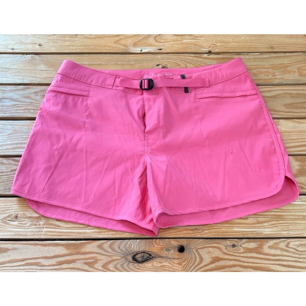 Helly Hansen Women’s Belted Outdoor Hybrid shorts size XL Pink Ap